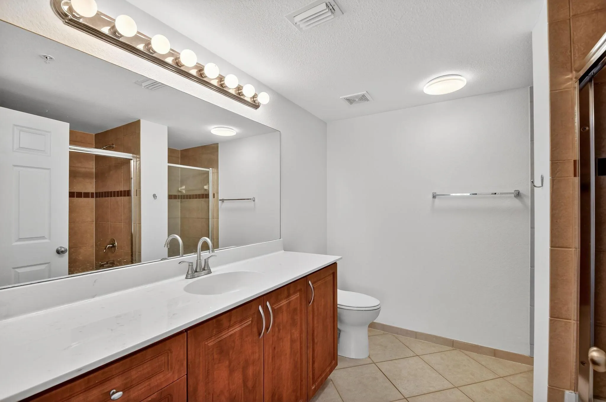6511 Emerald Dunes Drive, #304