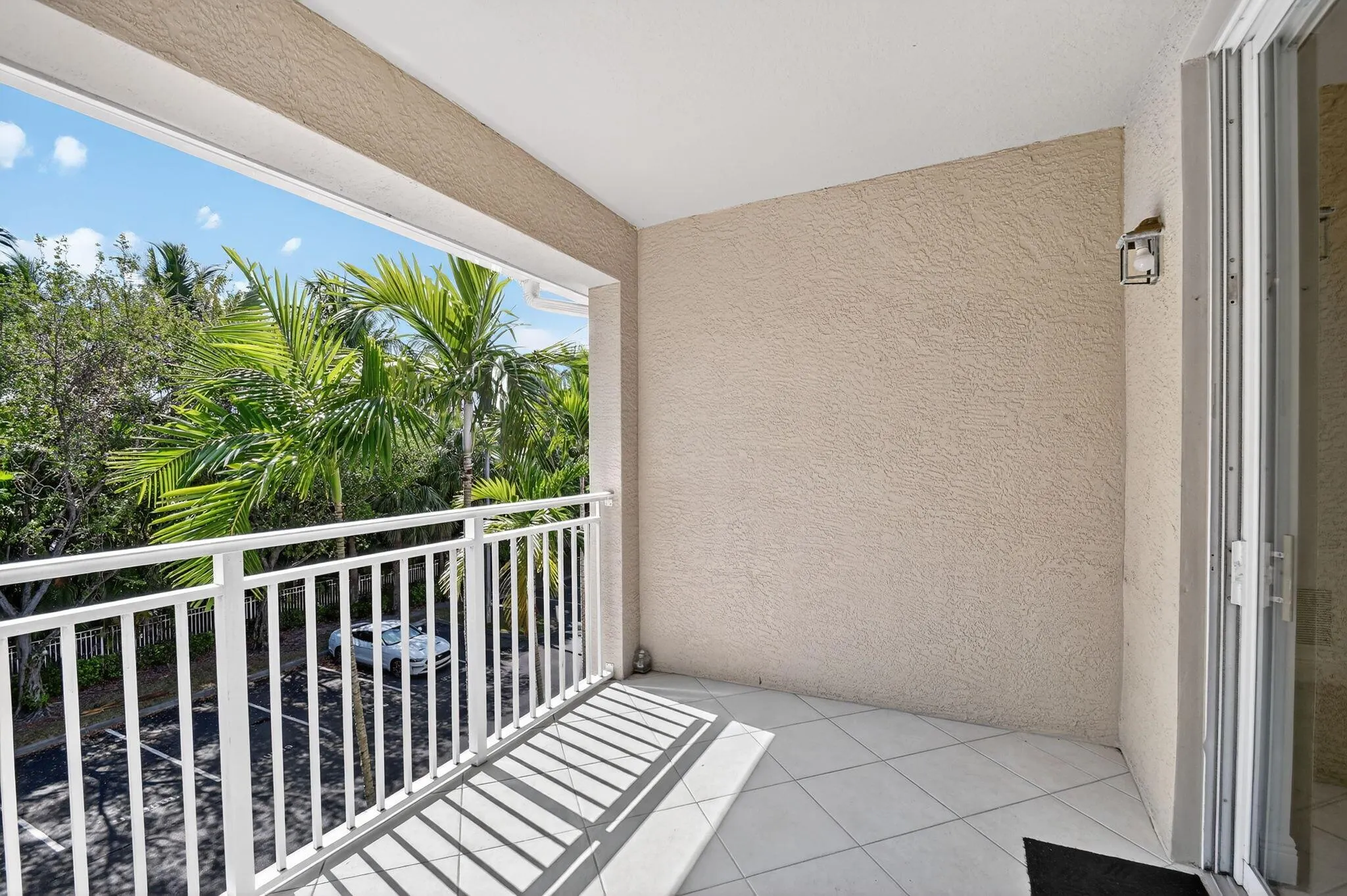 6511 Emerald Dunes Drive, #304