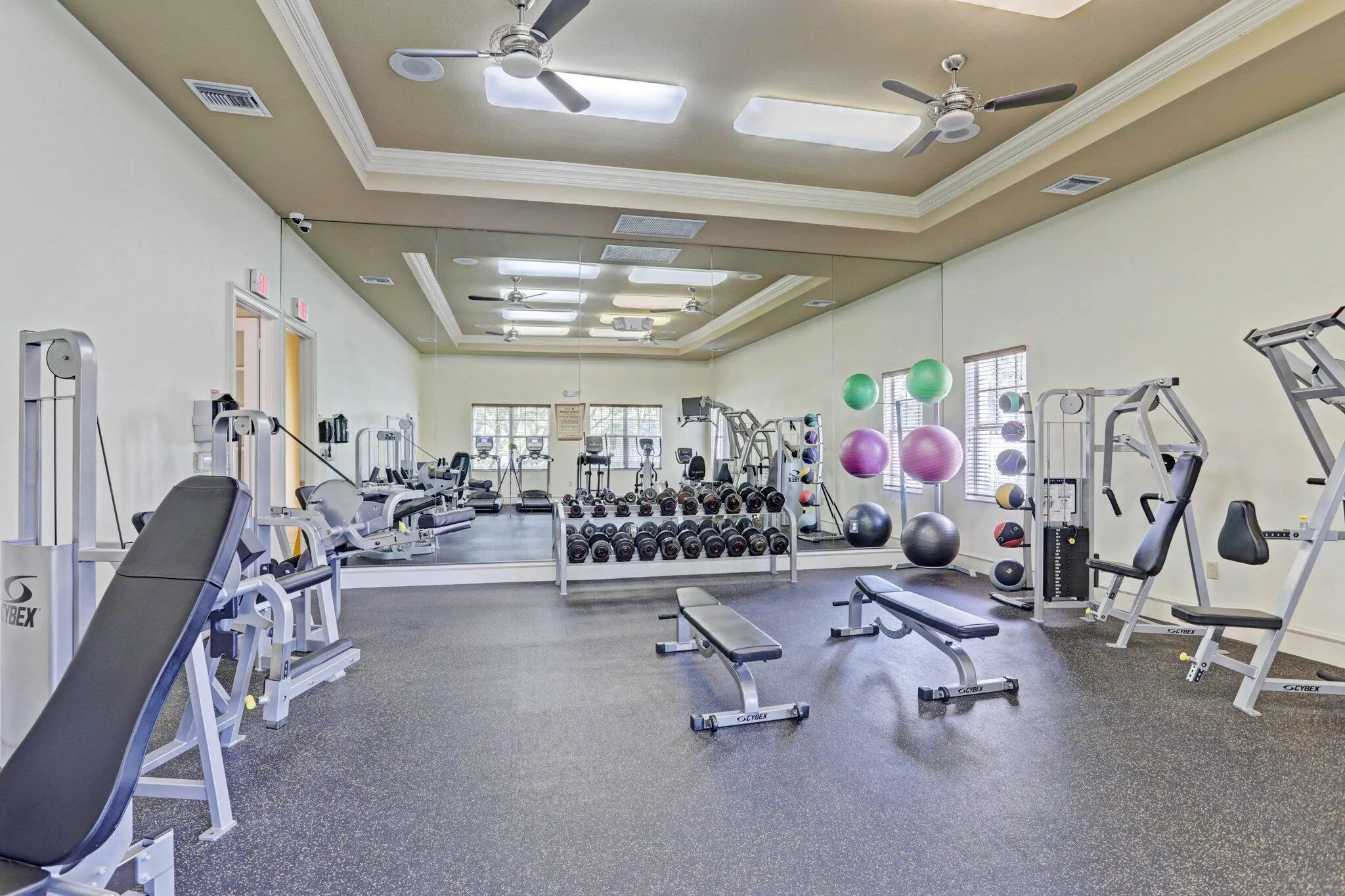 6511 Emerald Dunes Drive, #304