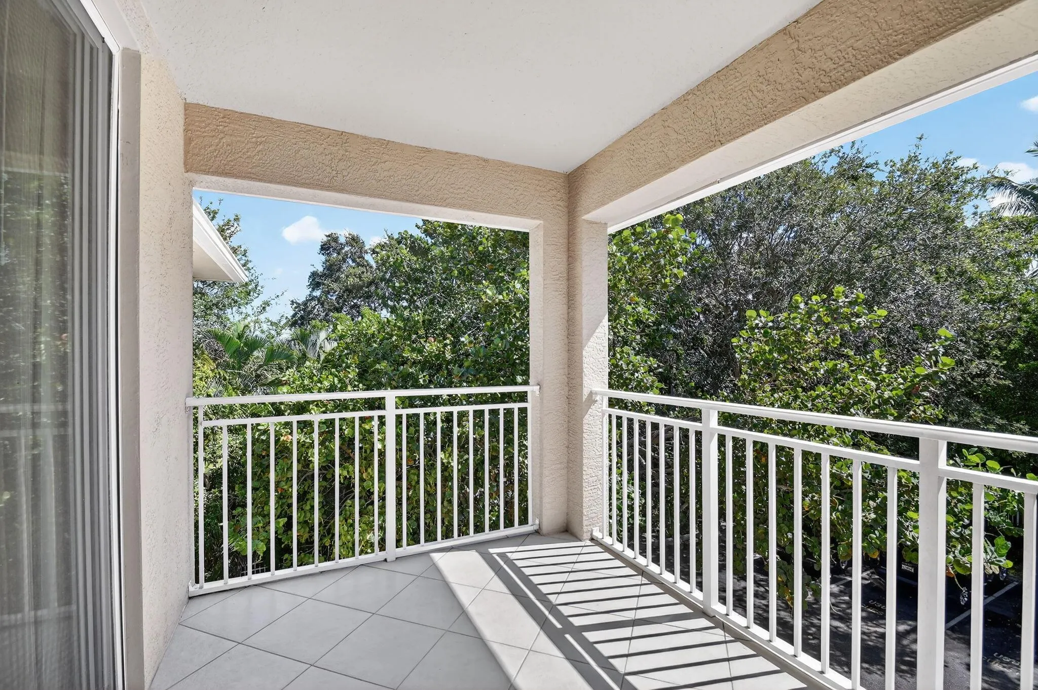 6511 Emerald Dunes Drive, #304