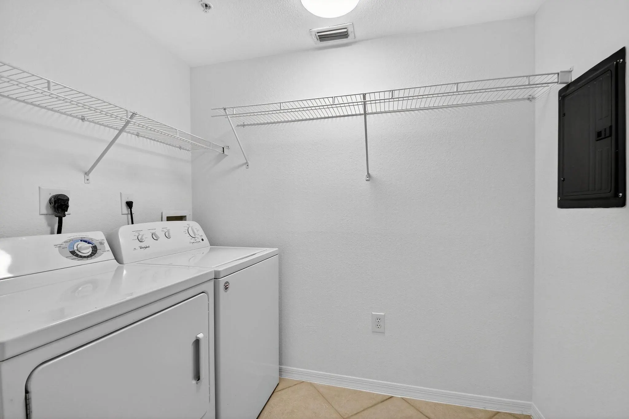6511 Emerald Dunes Drive, #304
