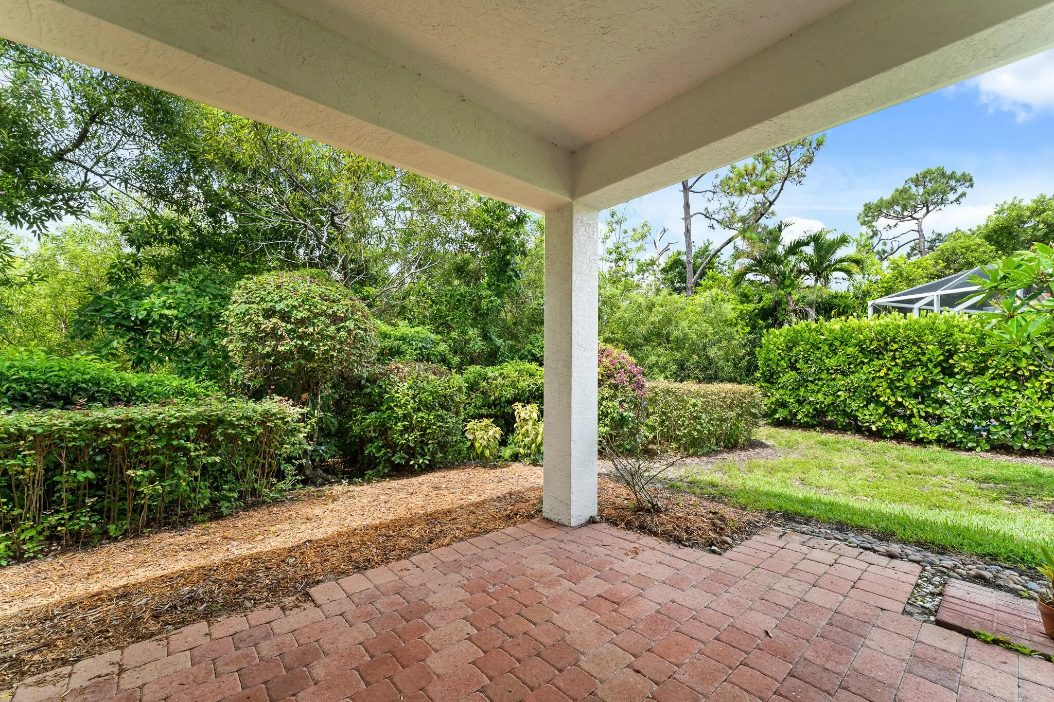 879 SW Pebble Lane