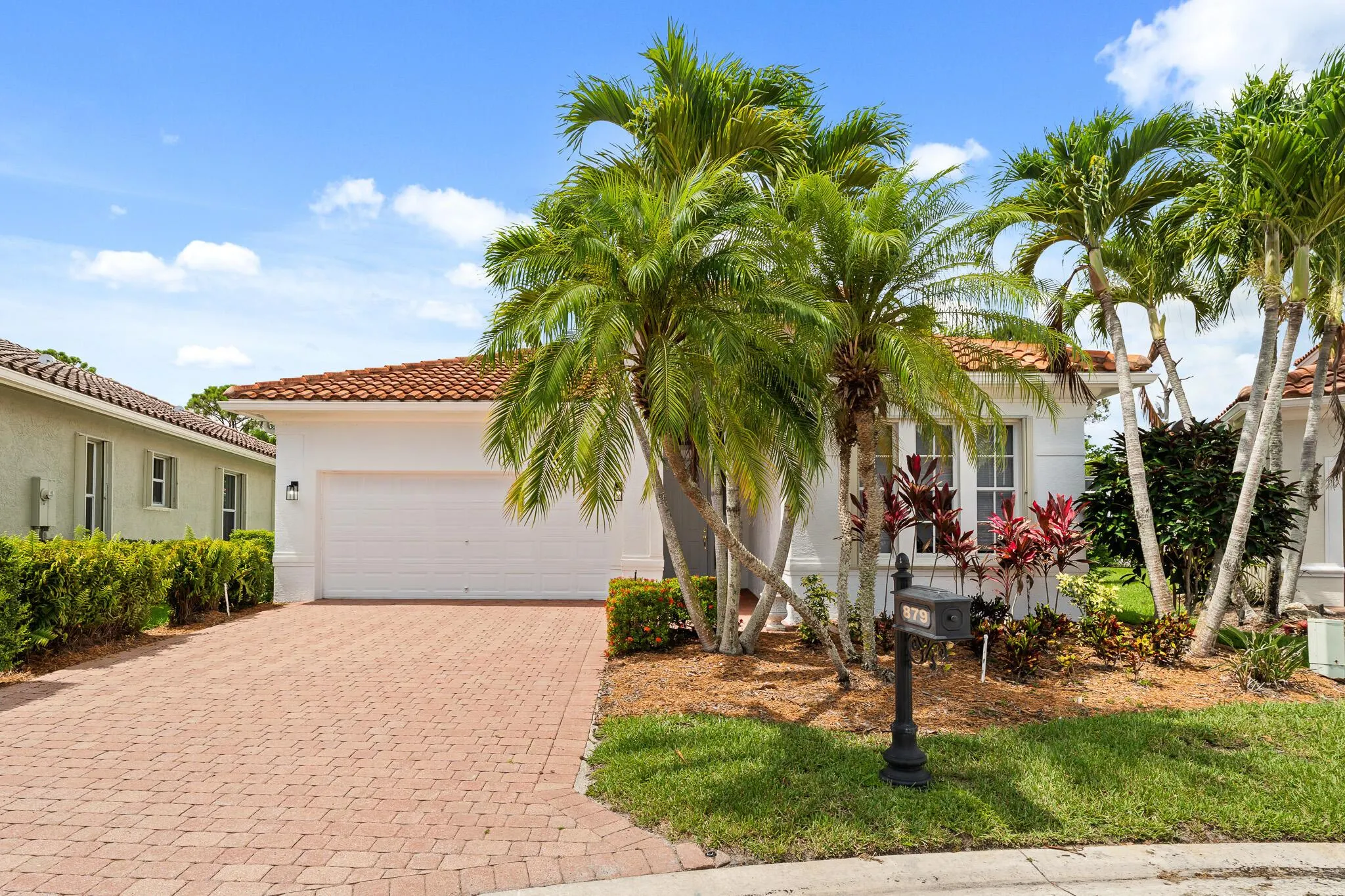 879 SW Pebble Lane