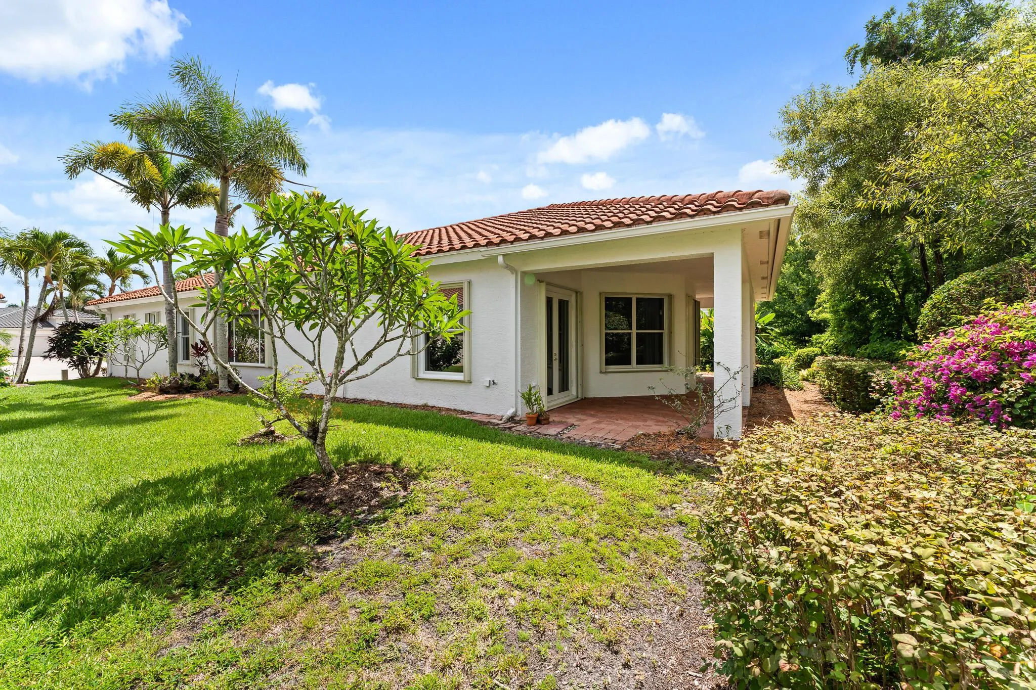 879 SW Pebble Lane