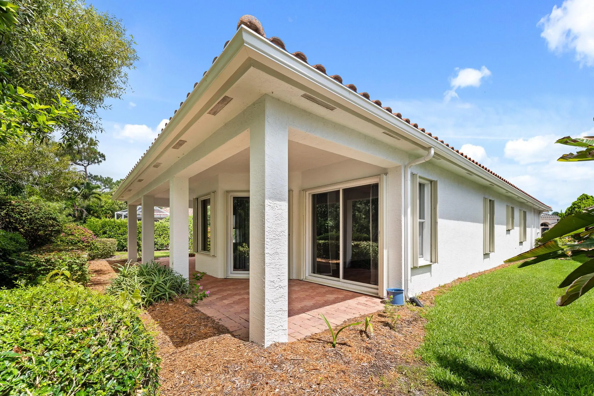879 SW Pebble Lane