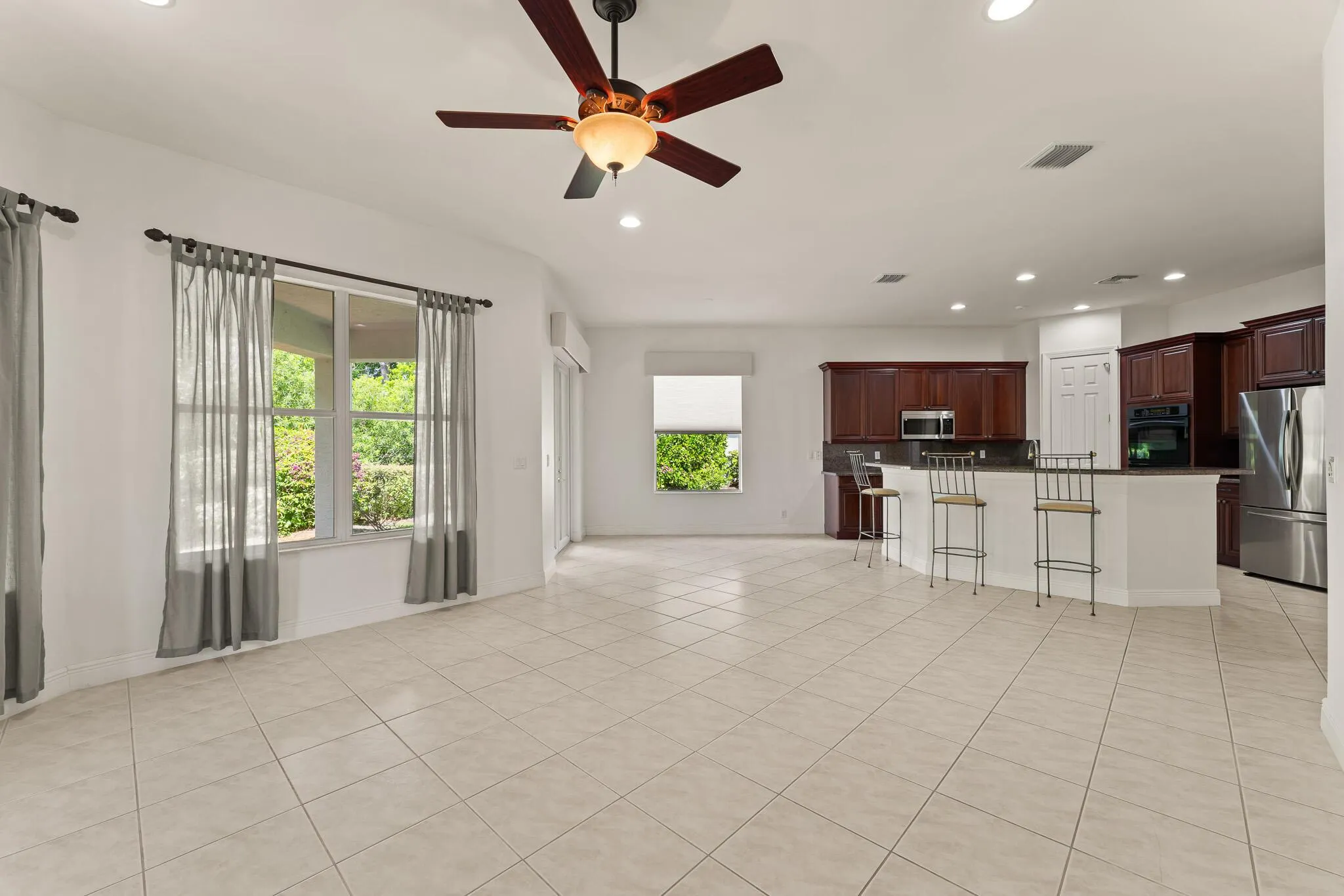 879 SW Pebble Lane