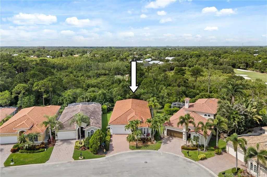 879 SW Pebble Lane