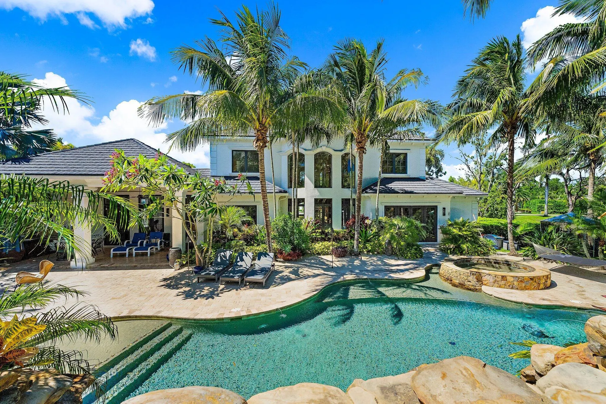8082 SE Hidden Bridge Court