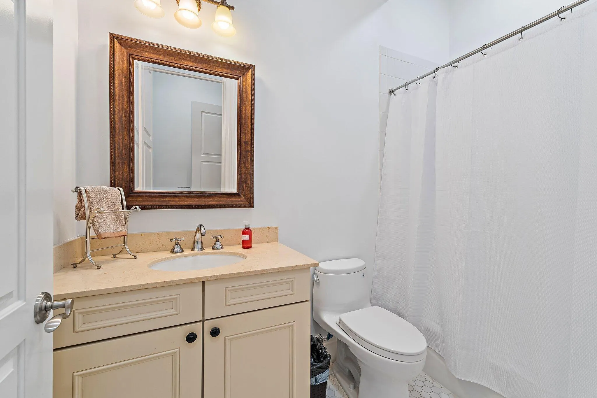 8082 SE Hidden Bridge Court