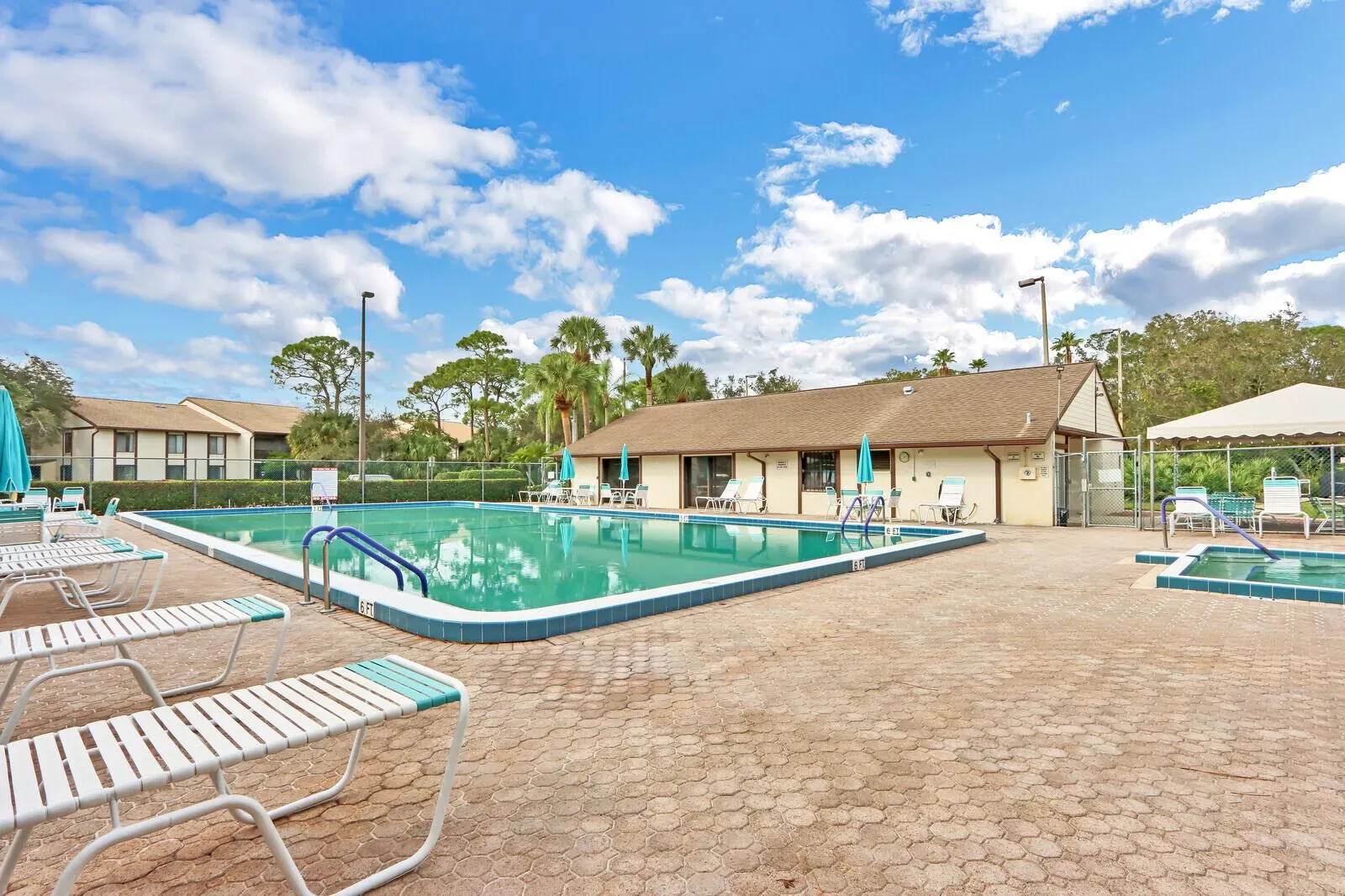 1935 SW Silver Pine Way, #117-B2