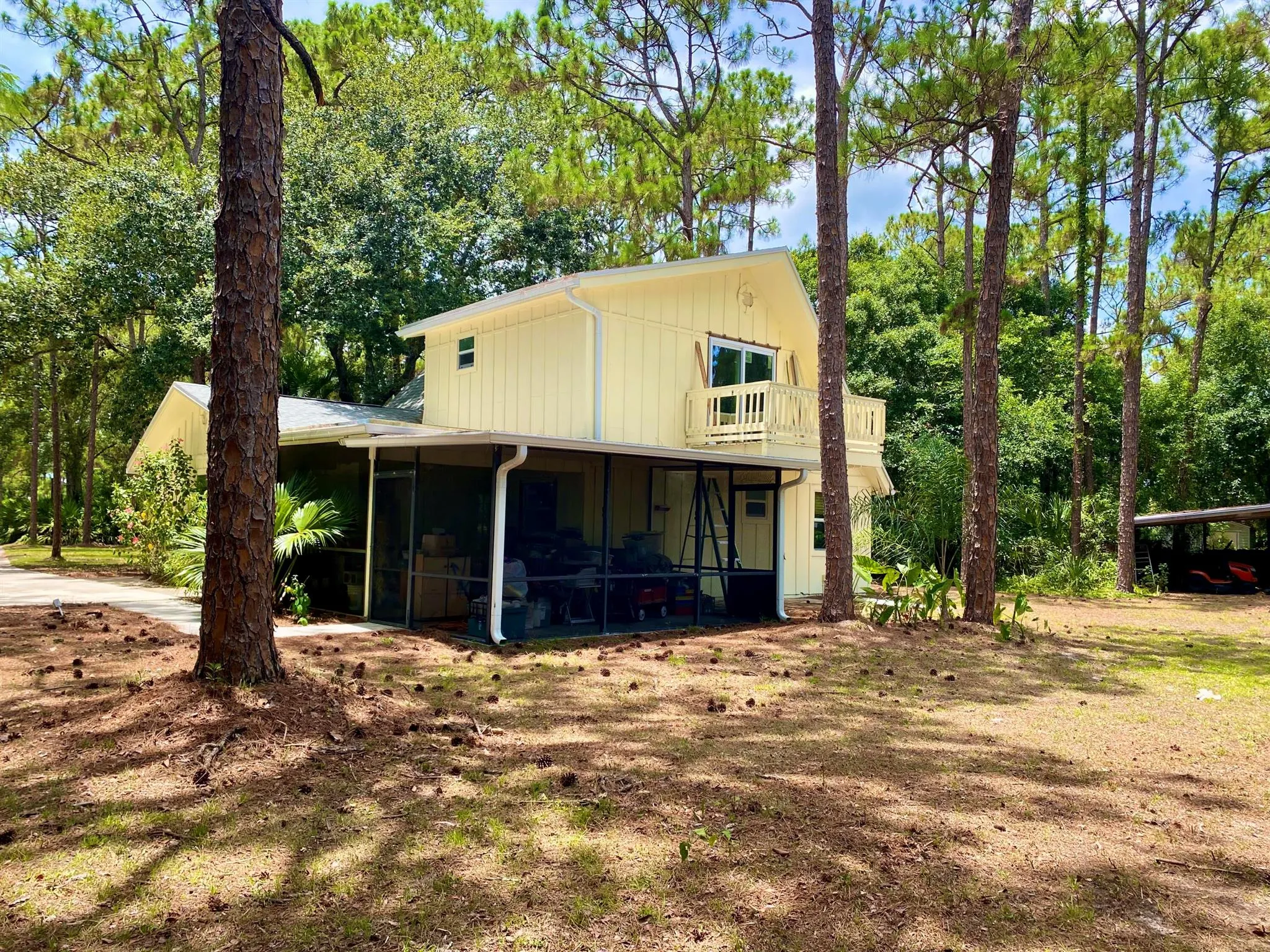 16844 127 Drive N