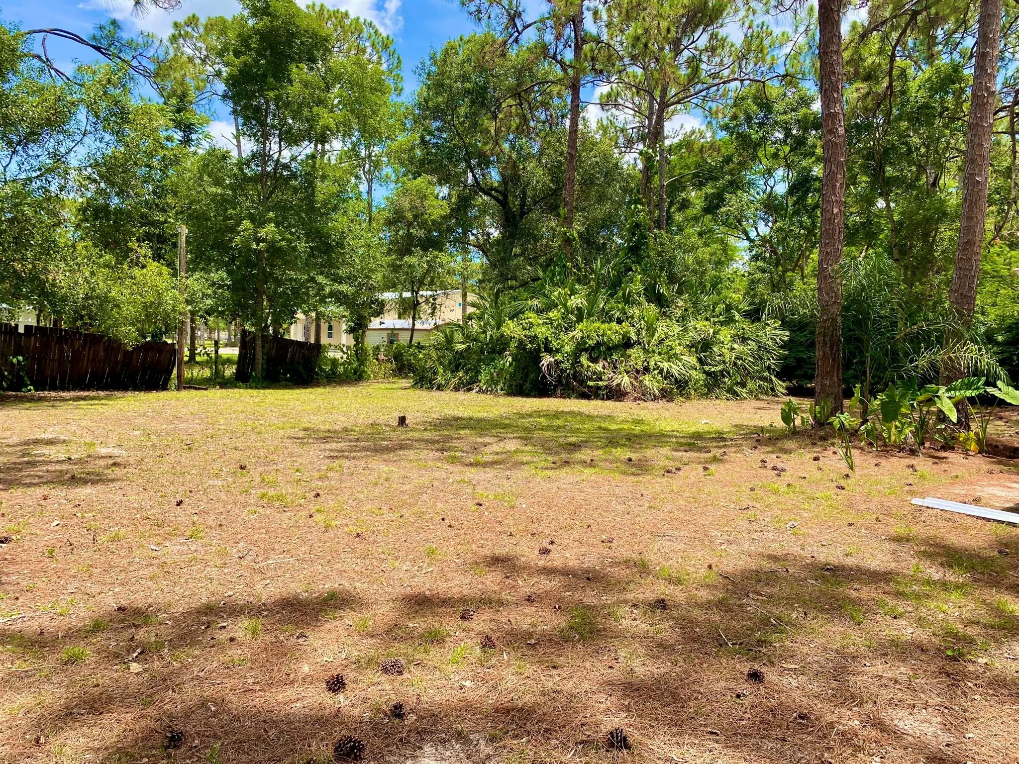 16844 127 Drive N