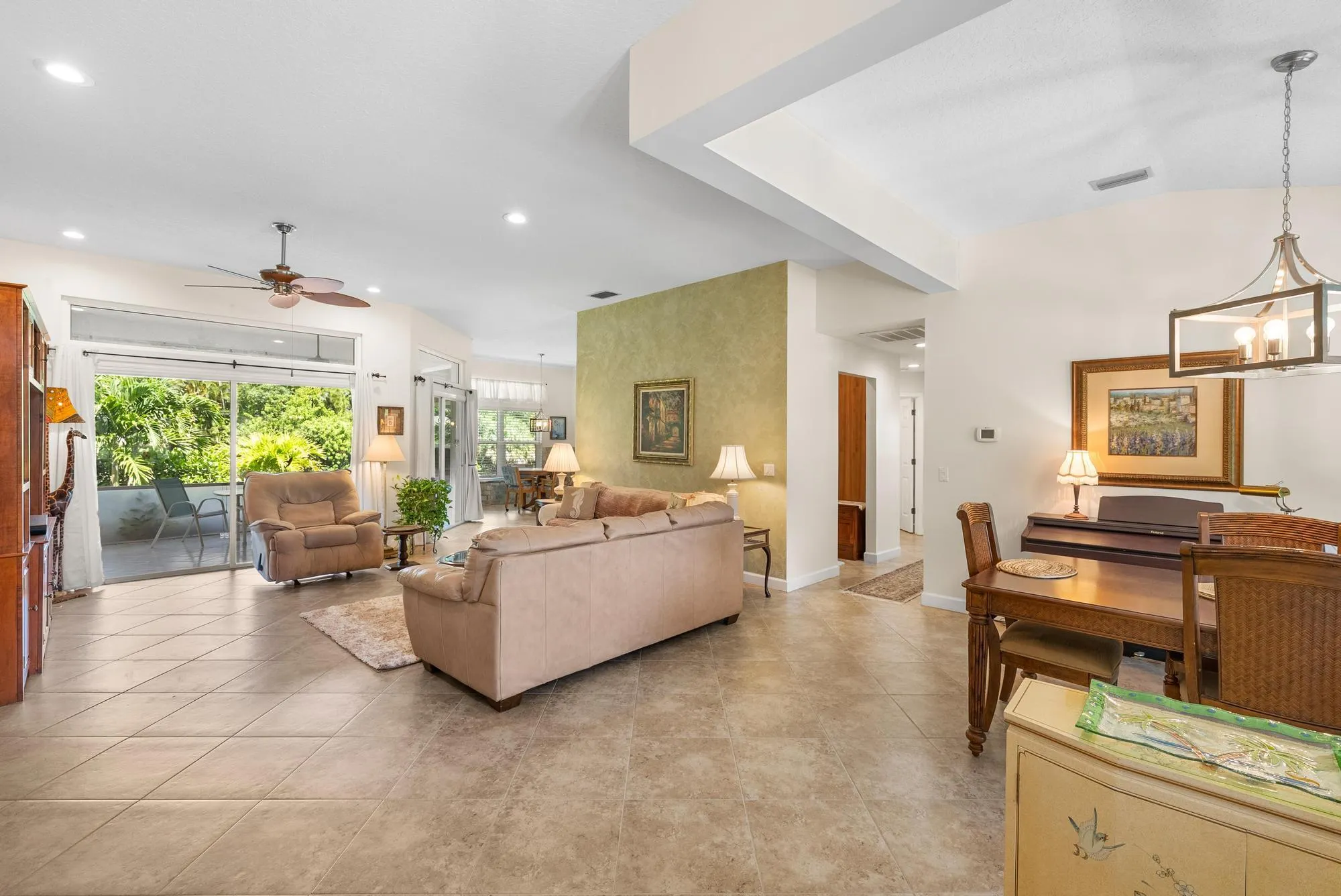 1200 SW Arrowhead Court