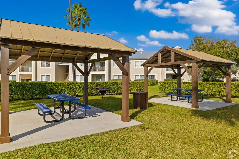 3821 SW Coquina Cove Way, #205