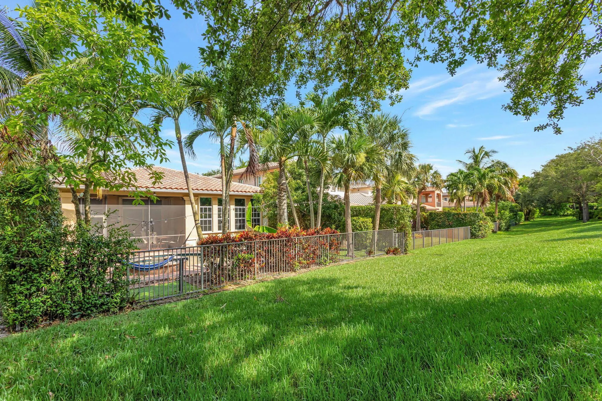 8240 NW 105th Ln Lane
