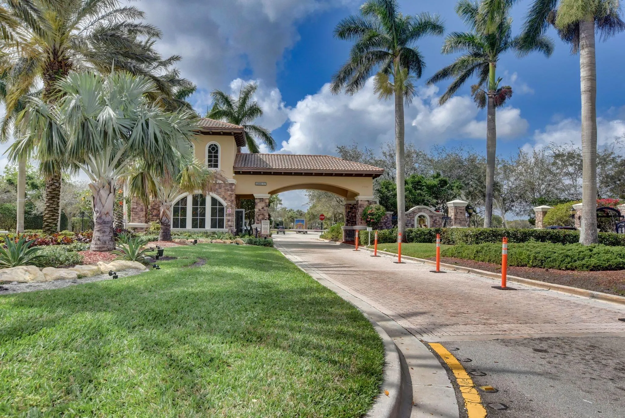 8240 NW 105th Ln Lane