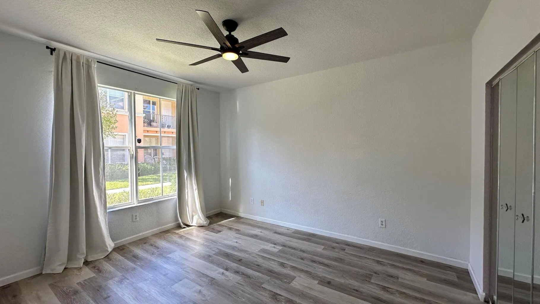 3549 Forest Hill 19 Boulevard, #19