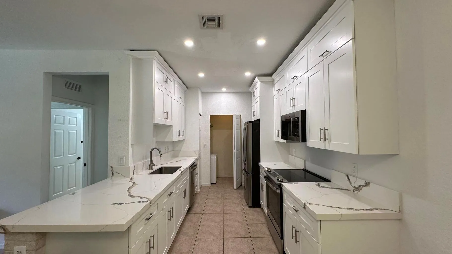 3549 Forest Hill 19 Boulevard, #19