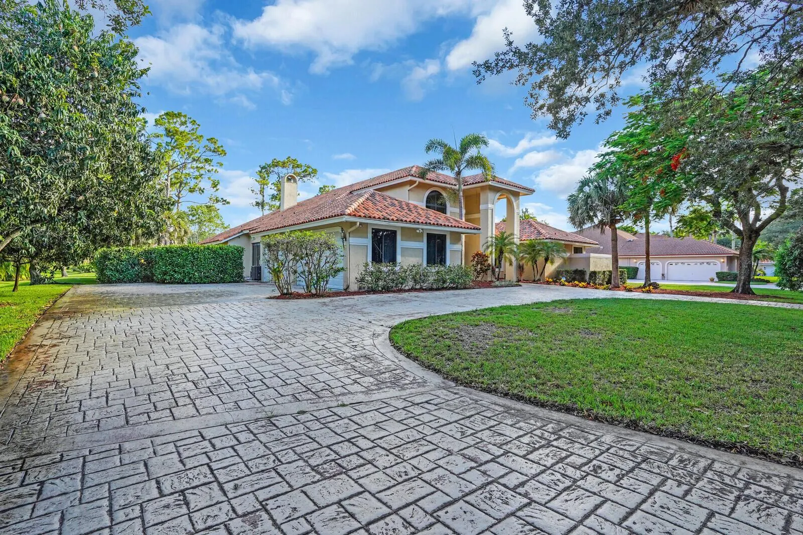 6980 NW 67th Court