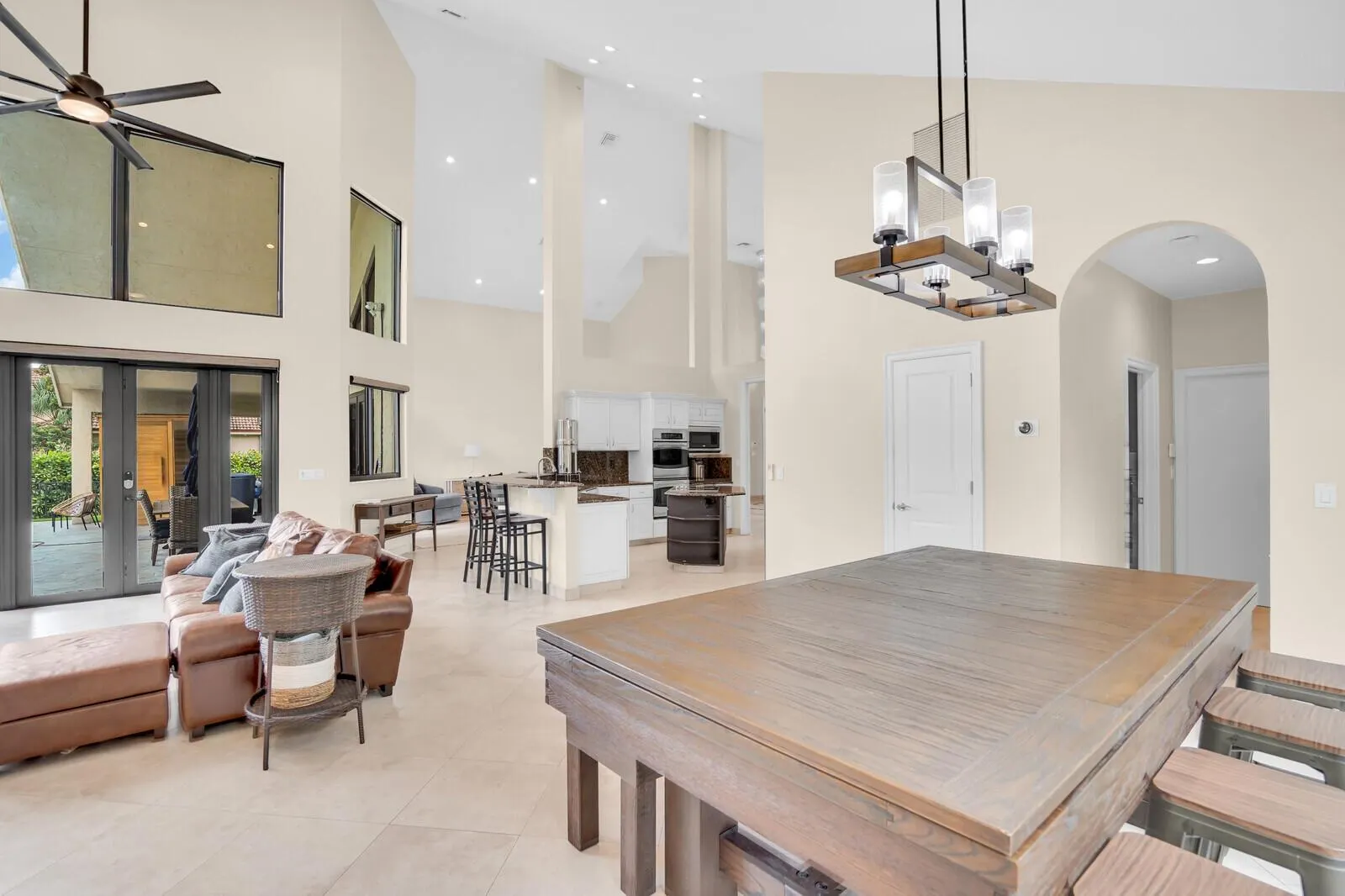 6980 NW 67th Court