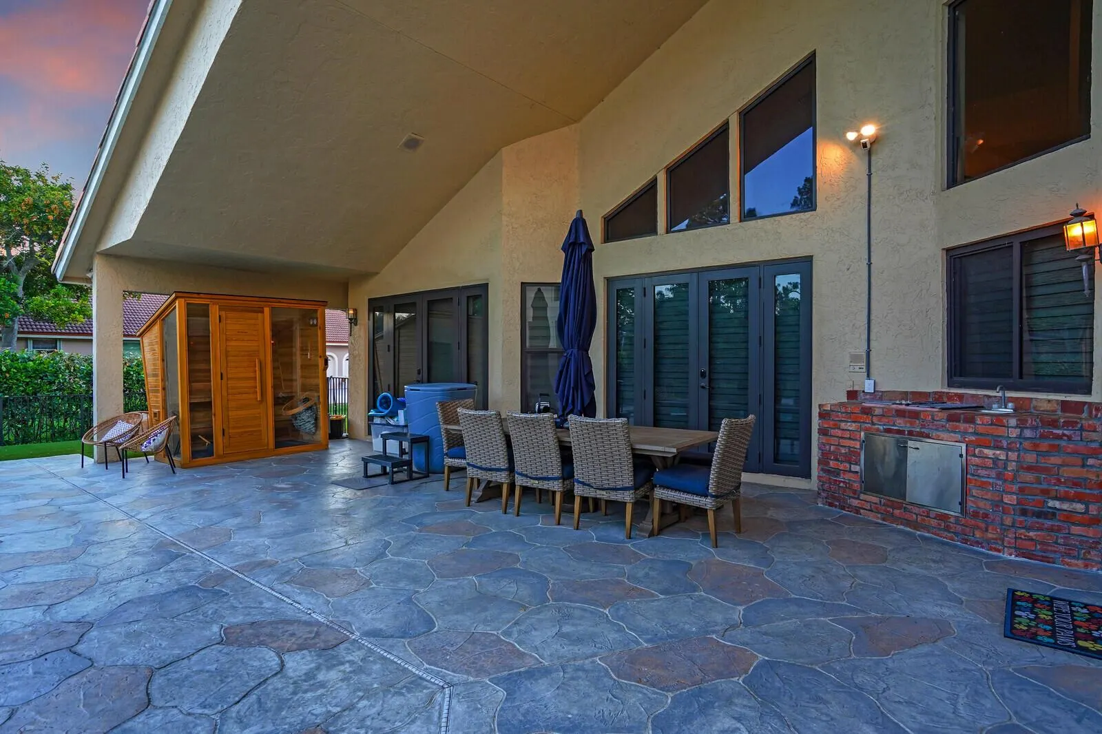 6980 NW 67th Court