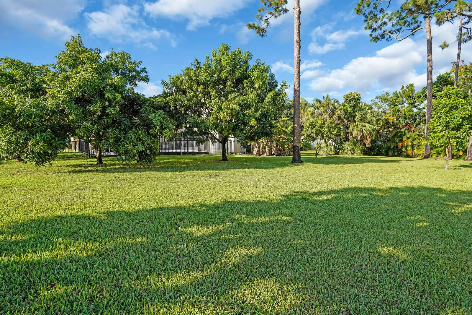 6980 NW 67th Court