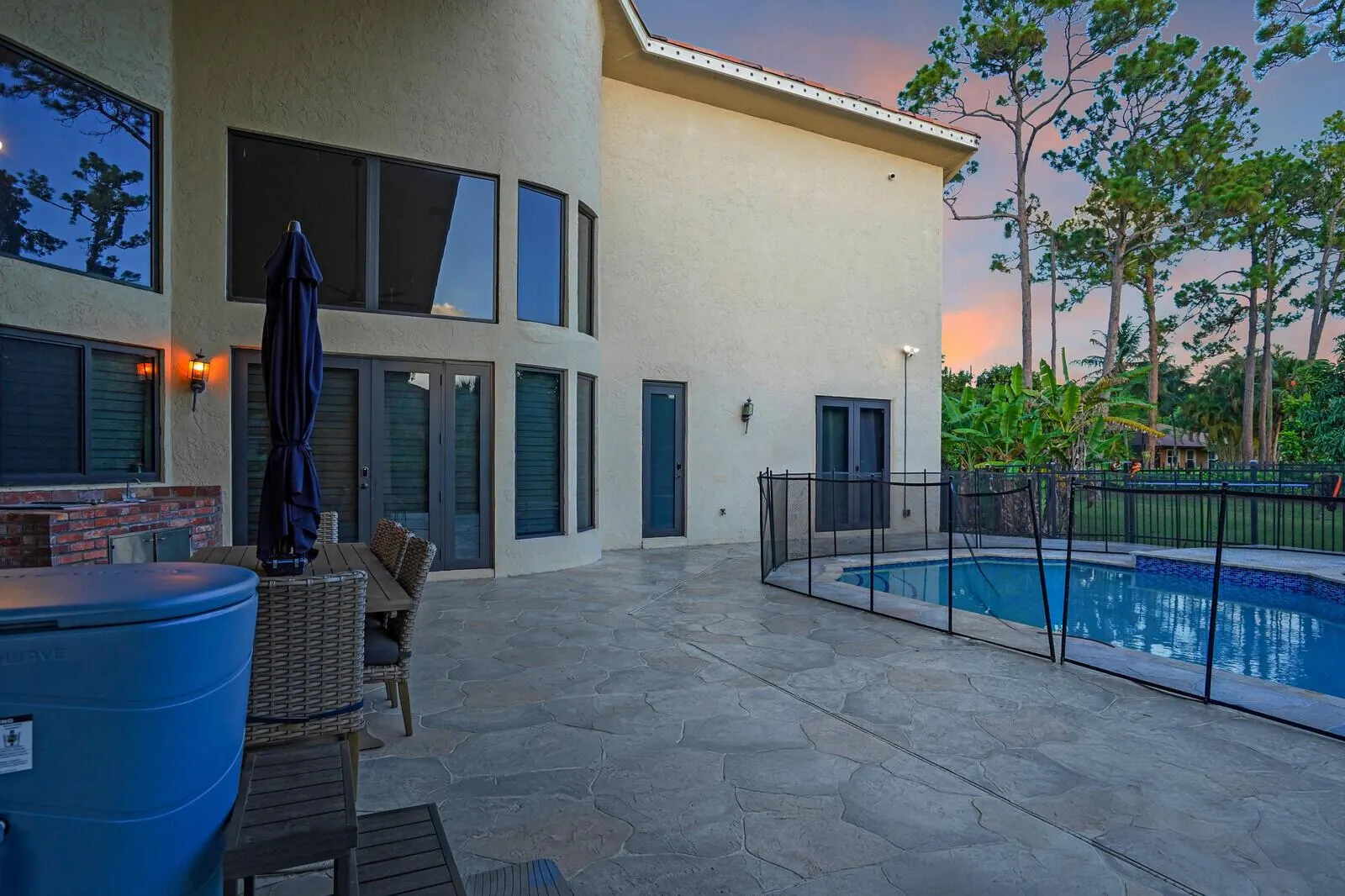6980 NW 67th Court
