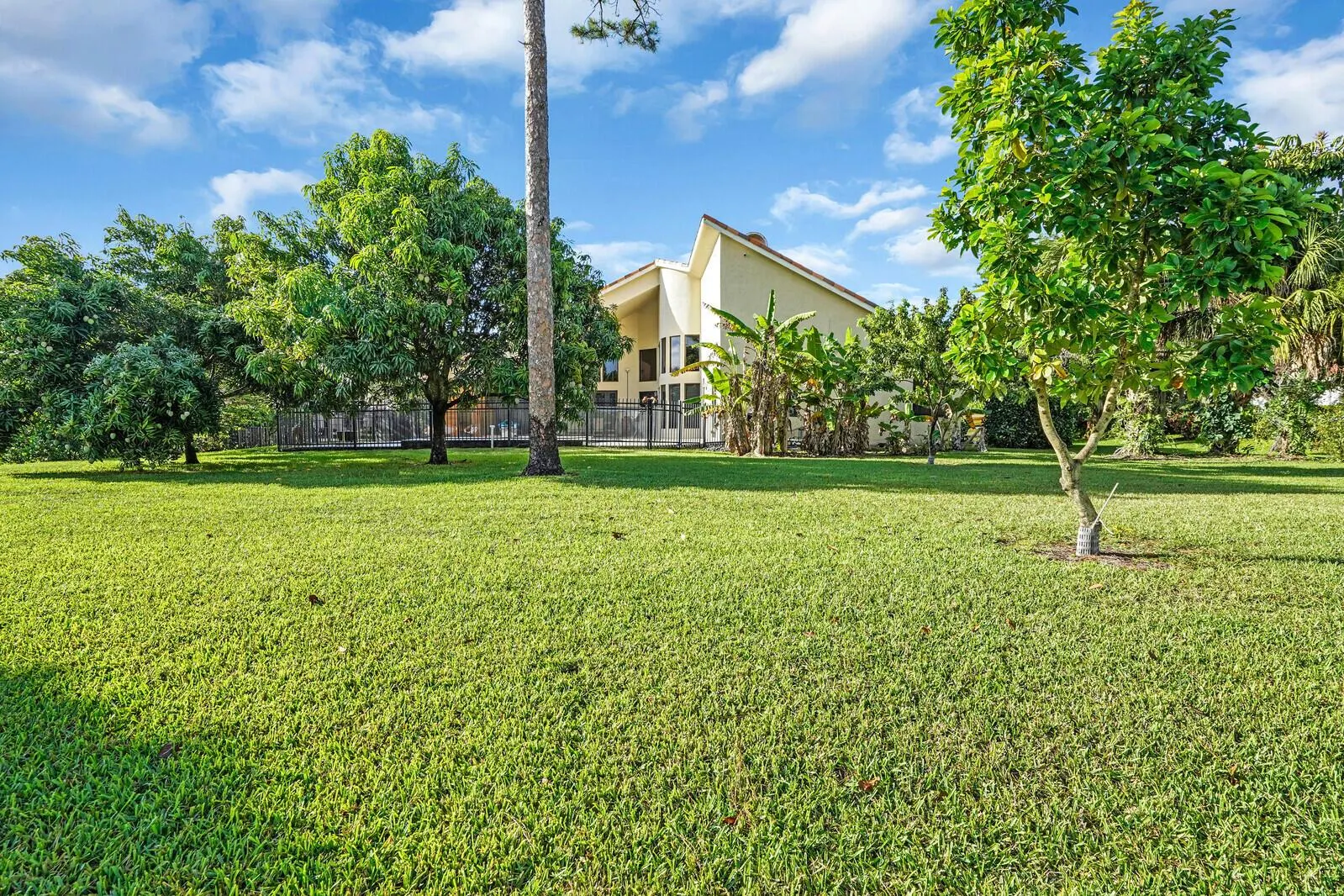 6980 NW 67th Court