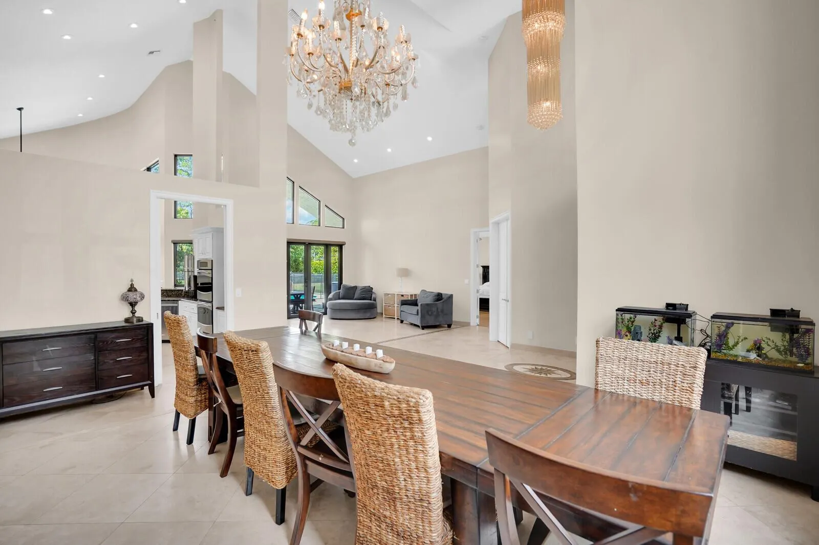 6980 NW 67th Court