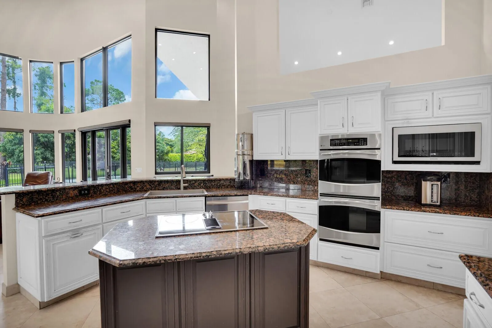 6980 NW 67th Court