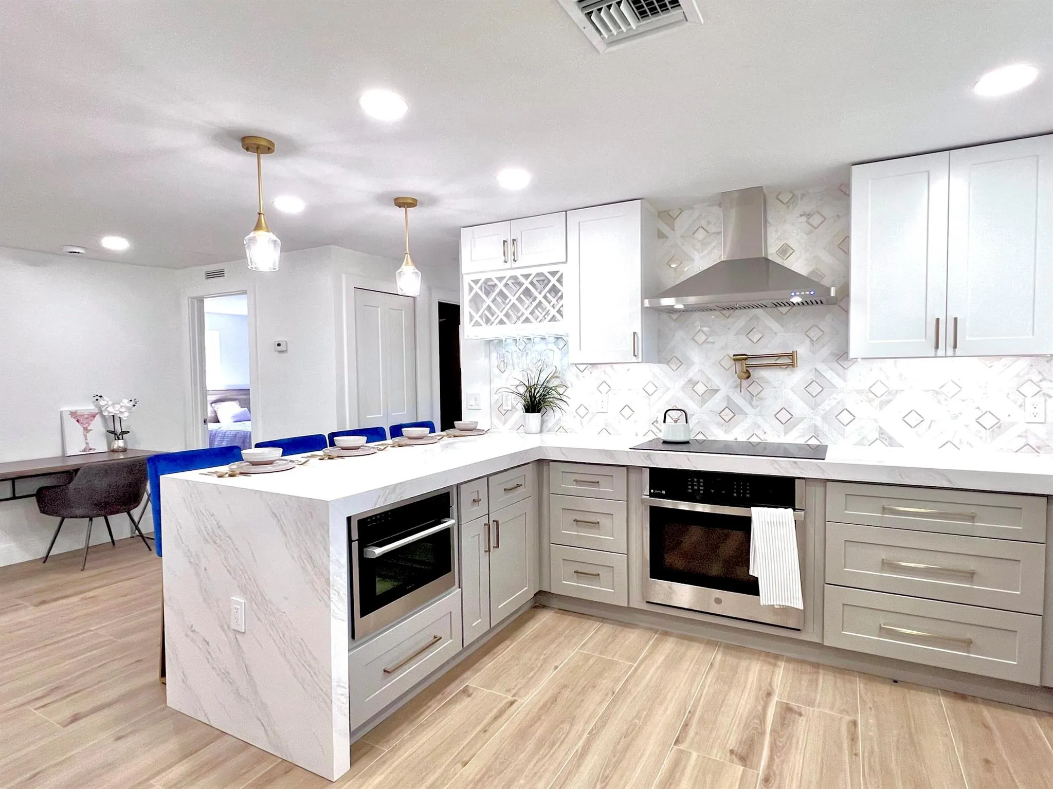 118 SW 9th Avenue