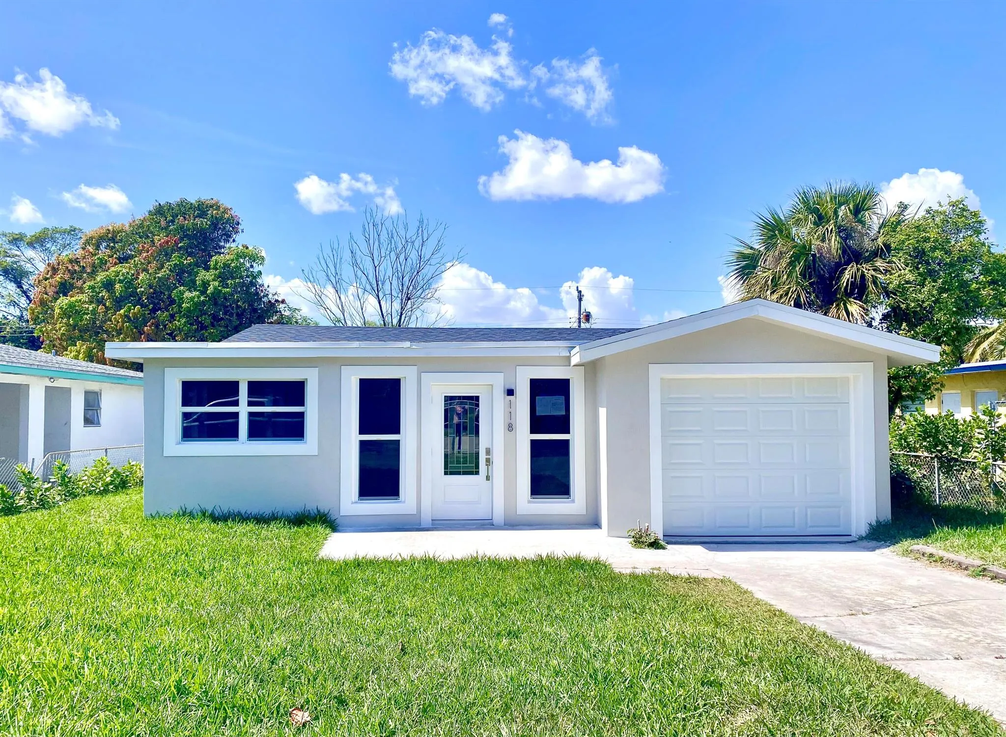 118 SW 9th Avenue