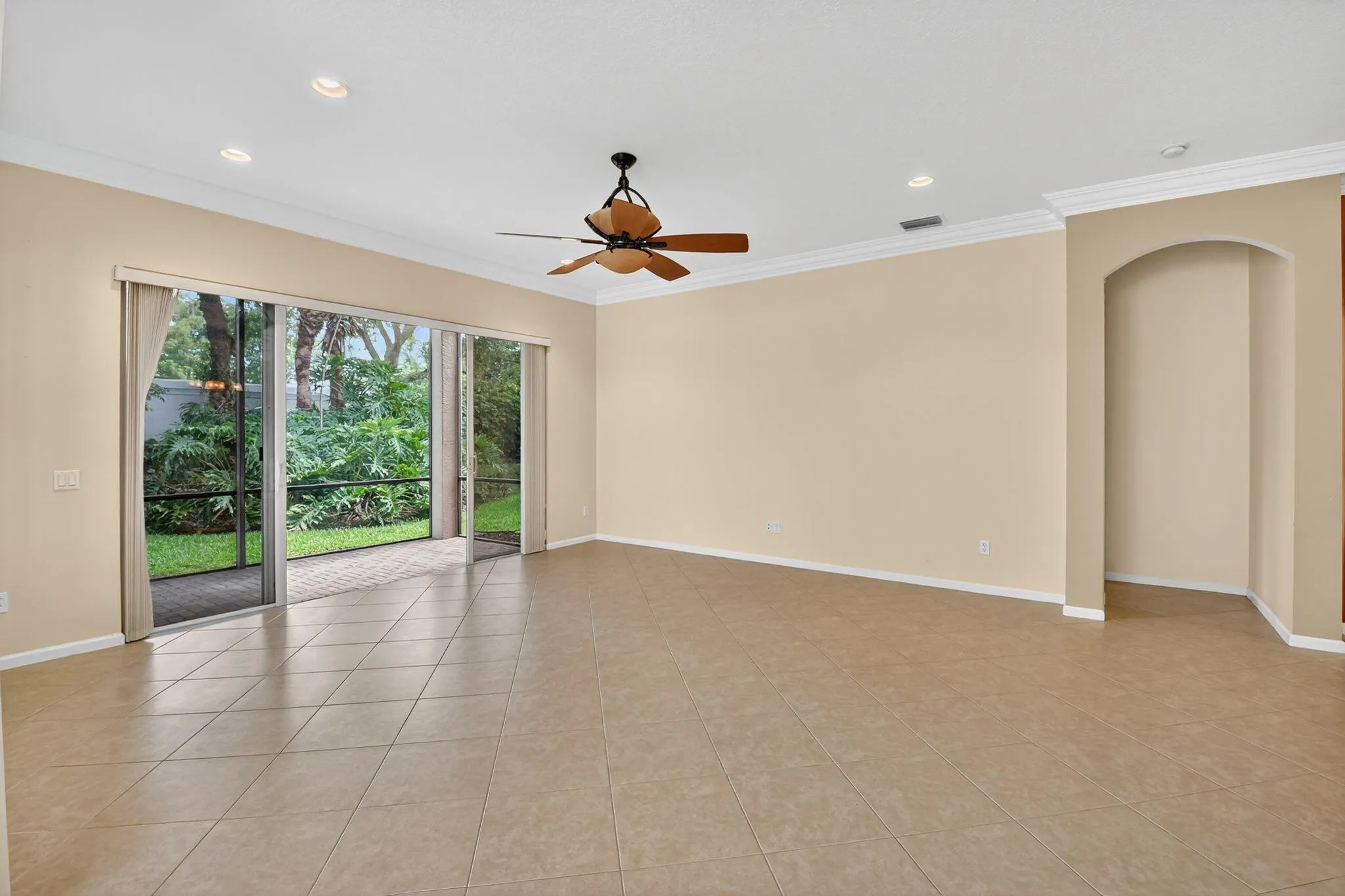 8191 Playa Del Sur Boulevard