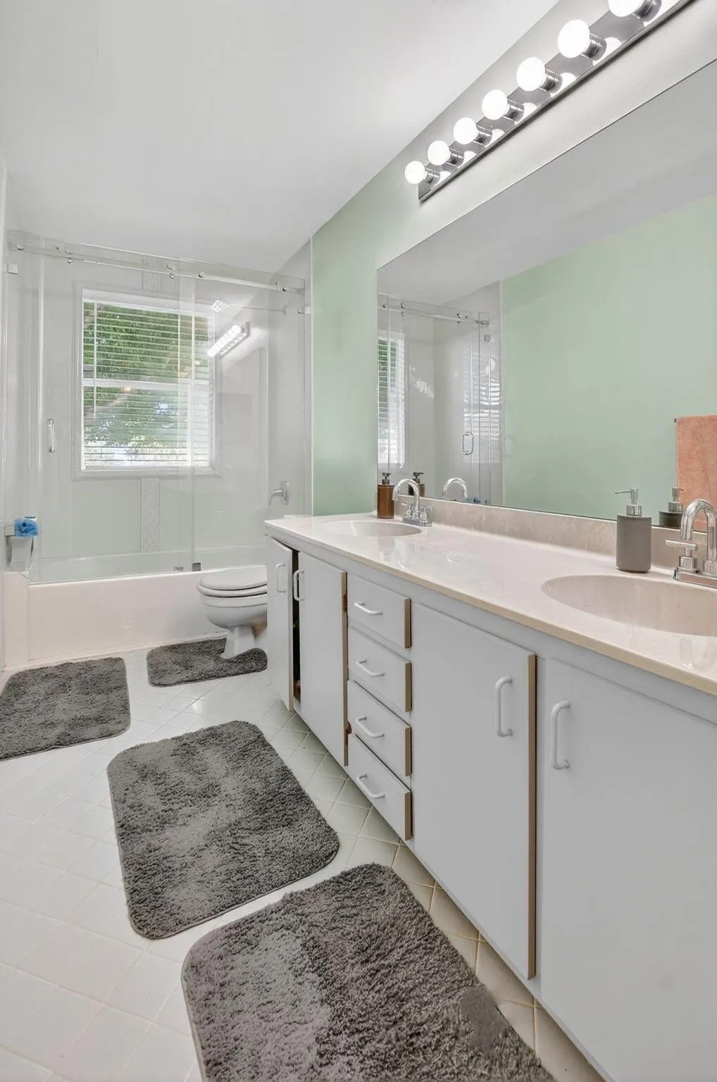 6170 NW 77th Place