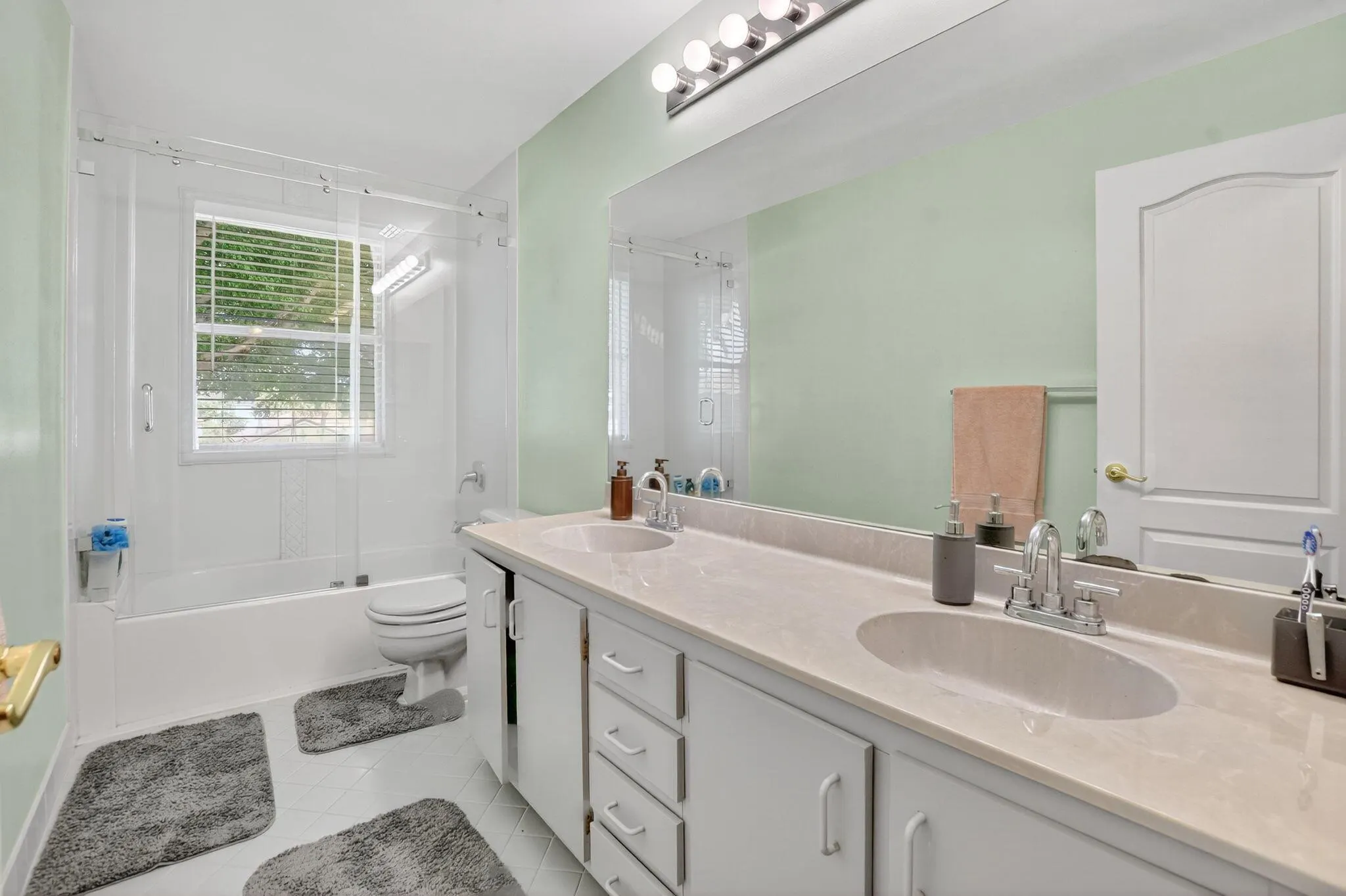 6170 NW 77th Place