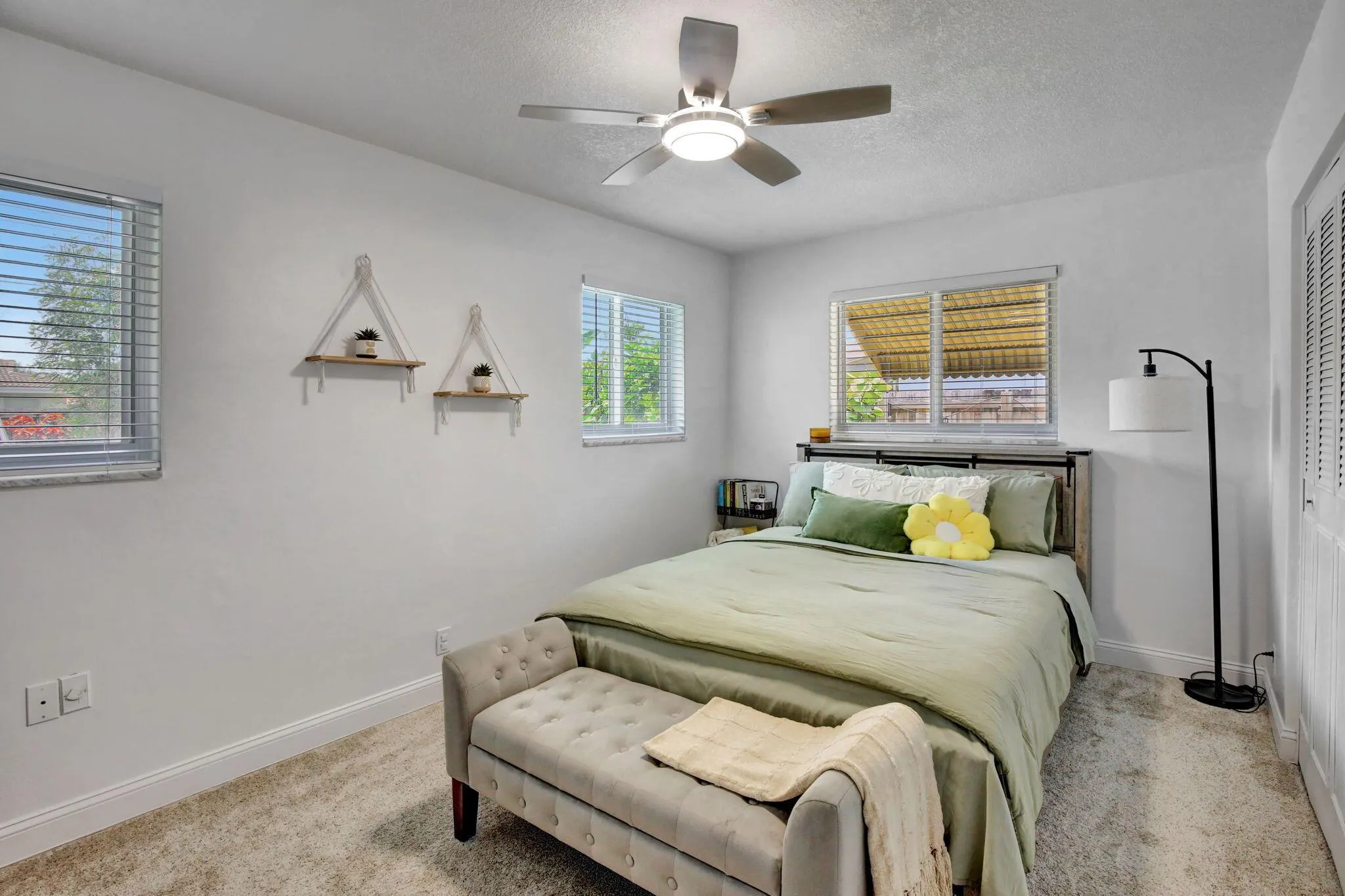 7241 NW 10th Court