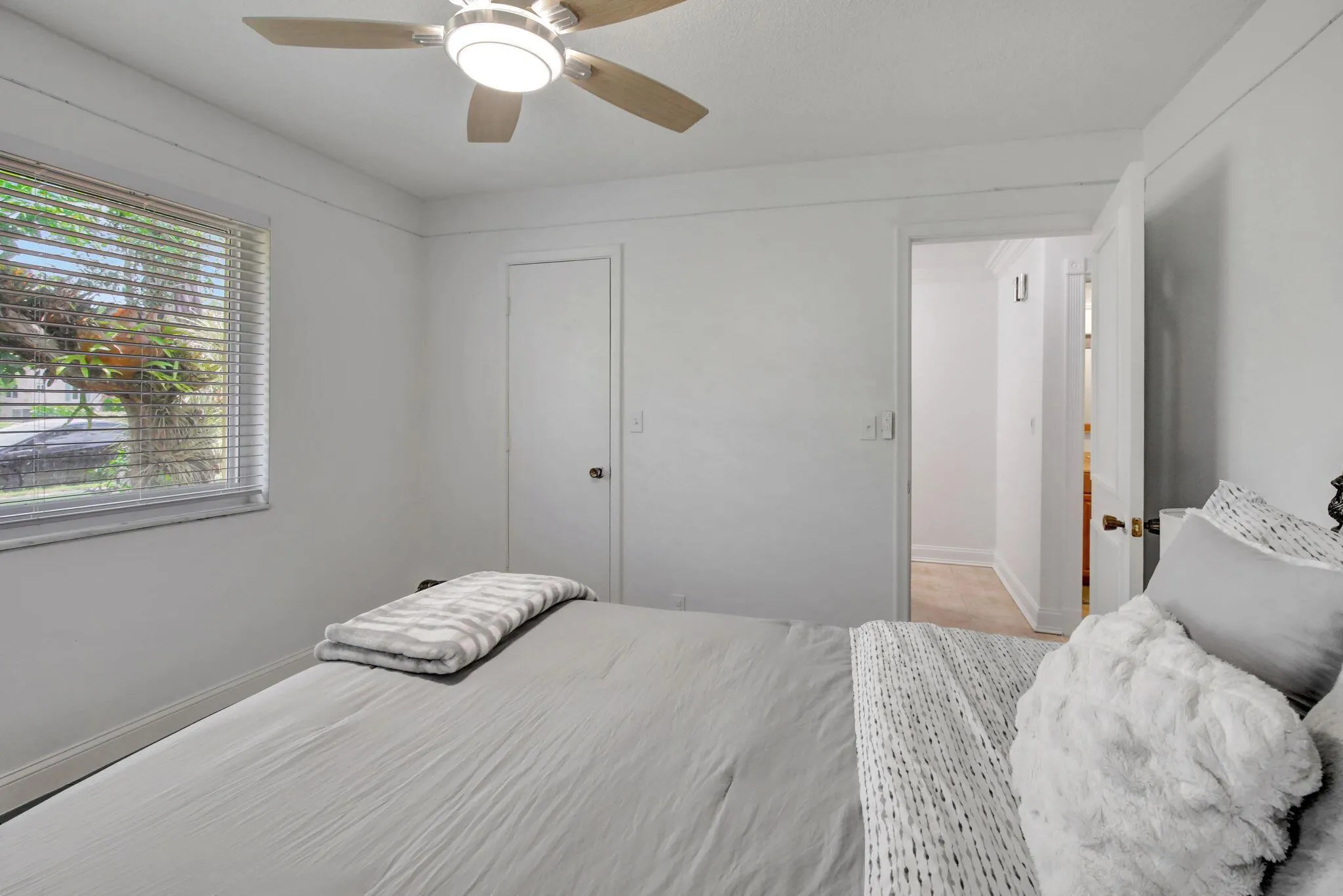 7241 NW 10th Court