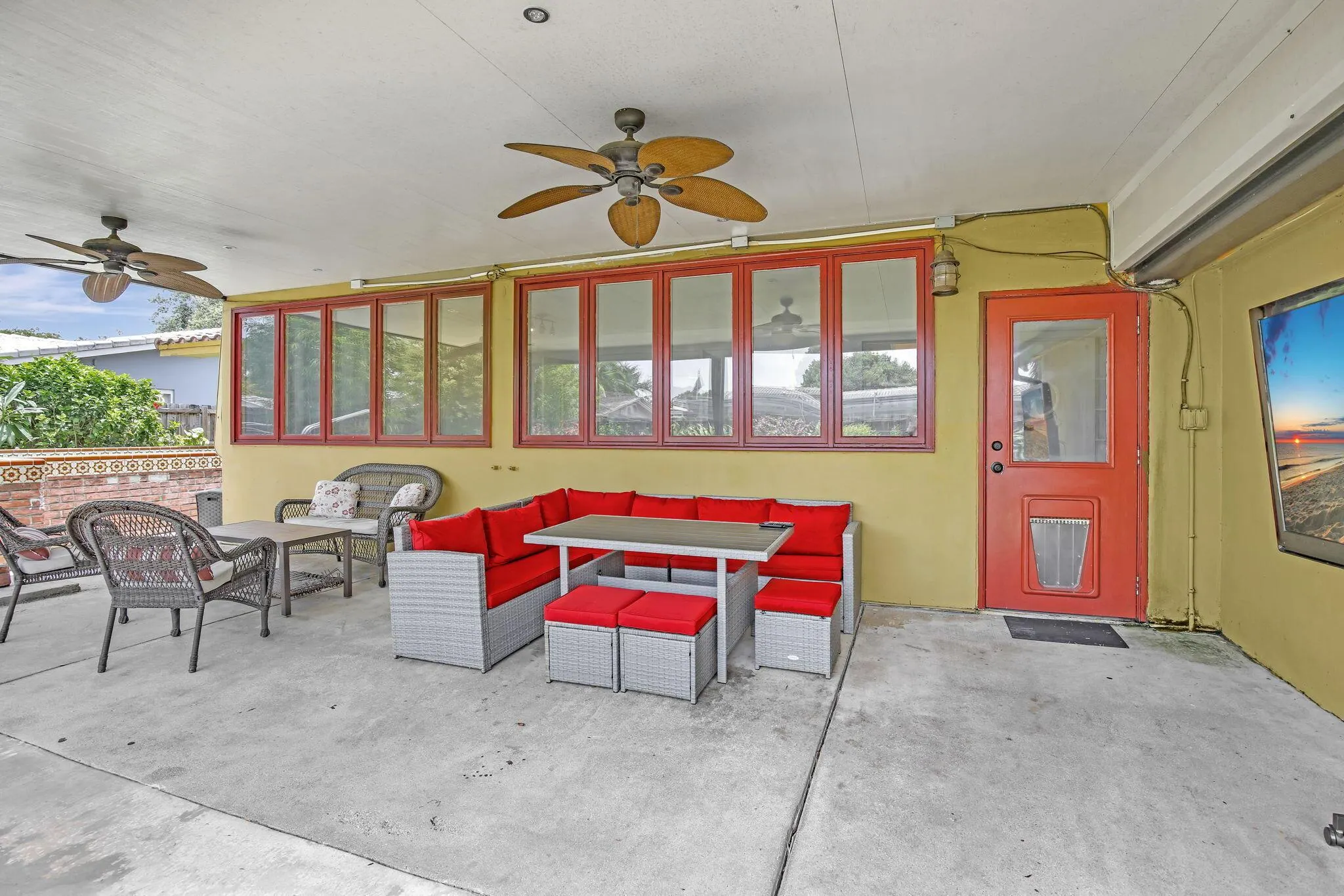 7241 NW 10th Court