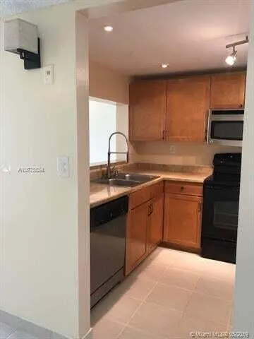 1911 Sabal Palm Drive, #104