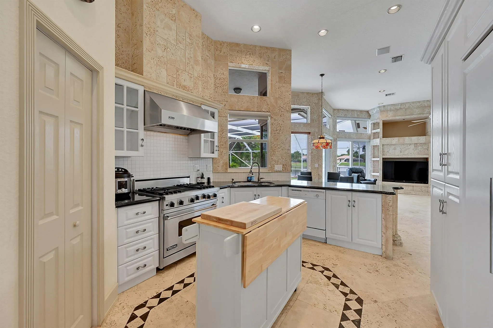 6419 NW 99th Drive