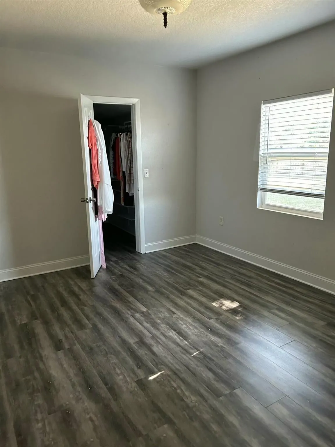 305 SW 2nd Street