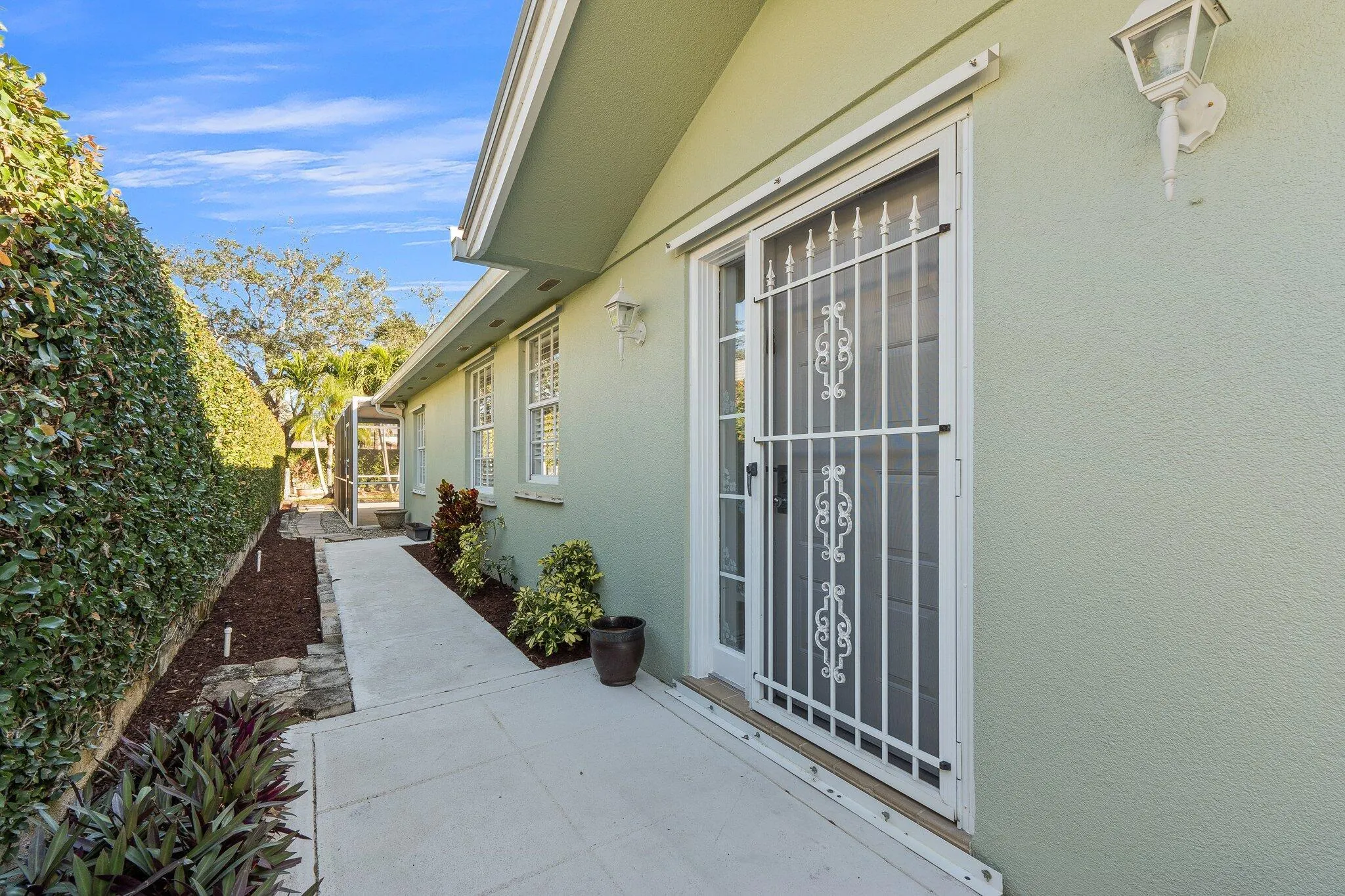 2977 SW Waterfall Trace