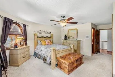240 Utopia Circle