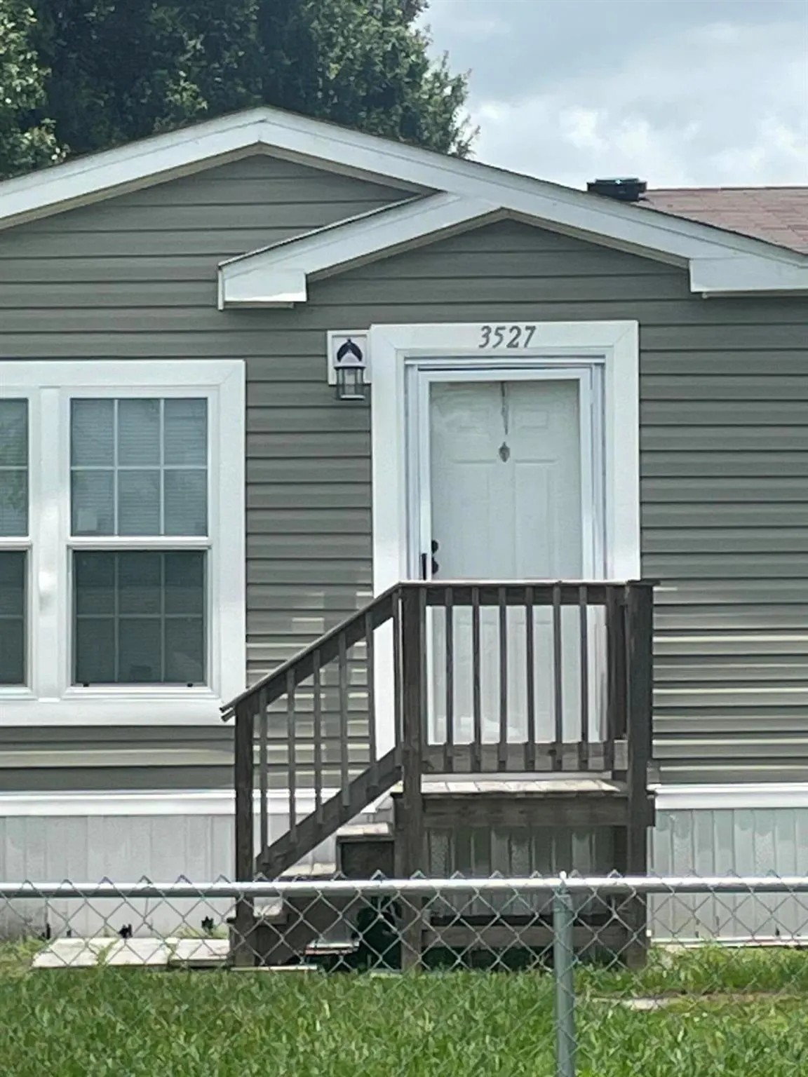 3527 SE 27th Street