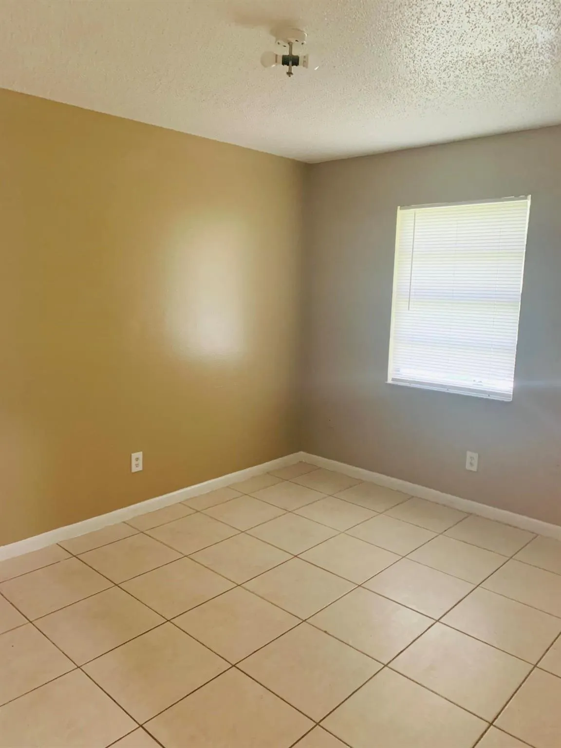 3370 NW 40th Drive