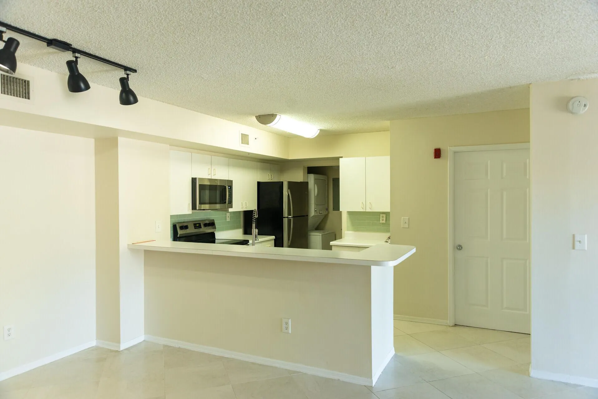2600 S University Drive, #211
