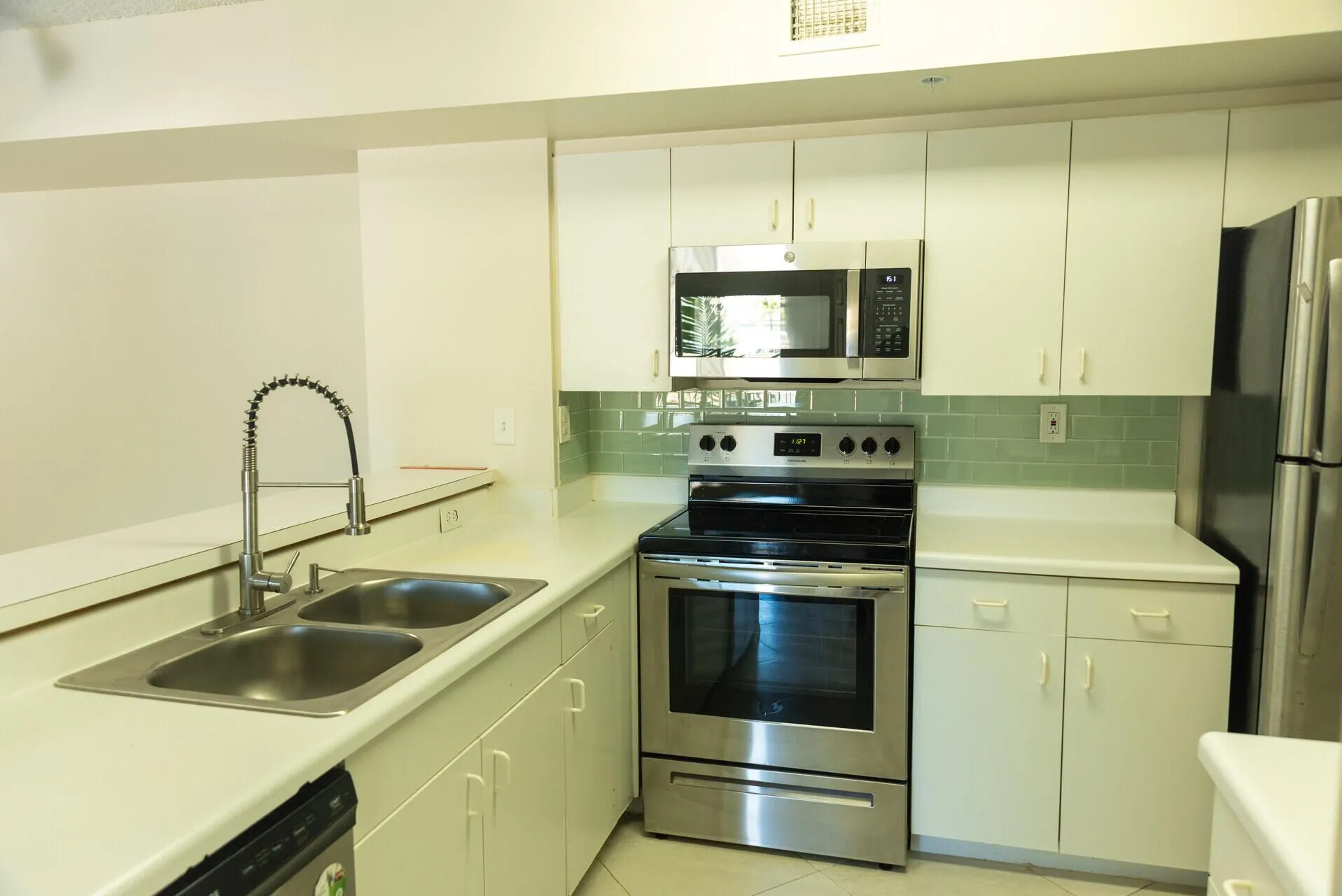 2600 S University Drive, #211