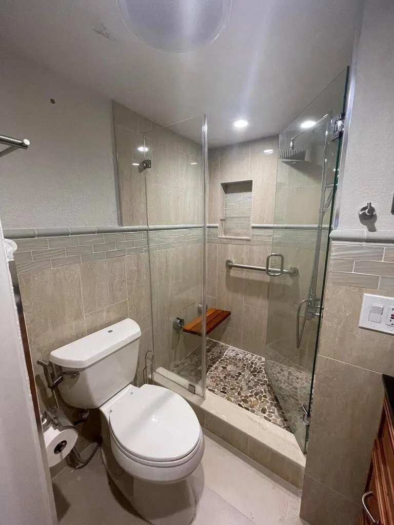 8901 Sunrise Lakes Boulevard, #202