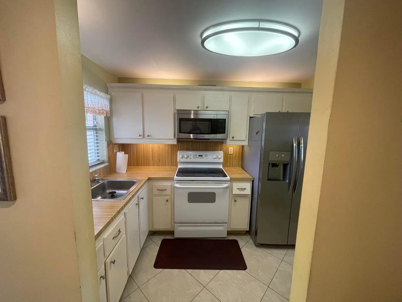 8901 Sunrise Lakes Boulevard, #202