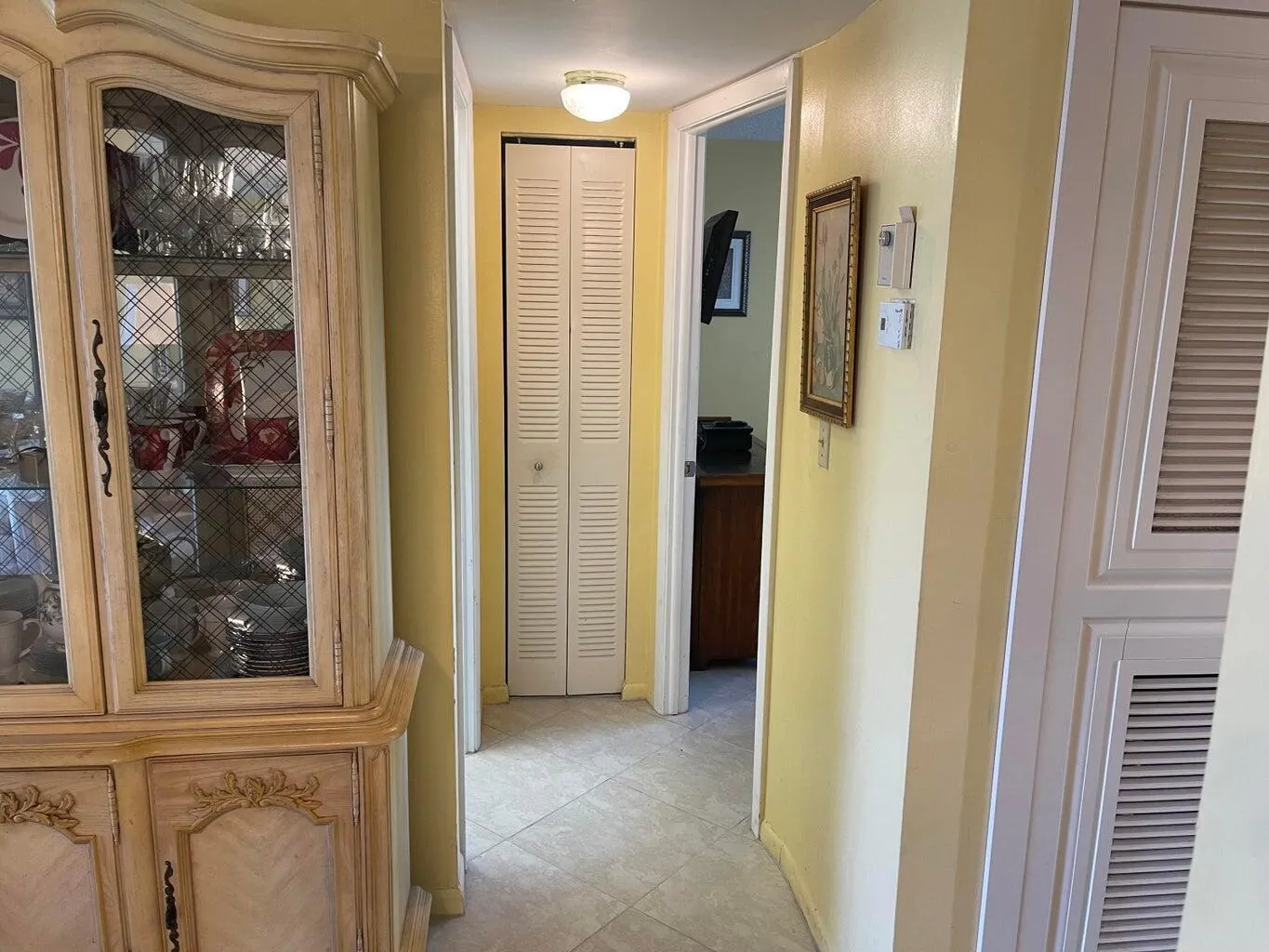 8901 Sunrise Lakes Boulevard, #202